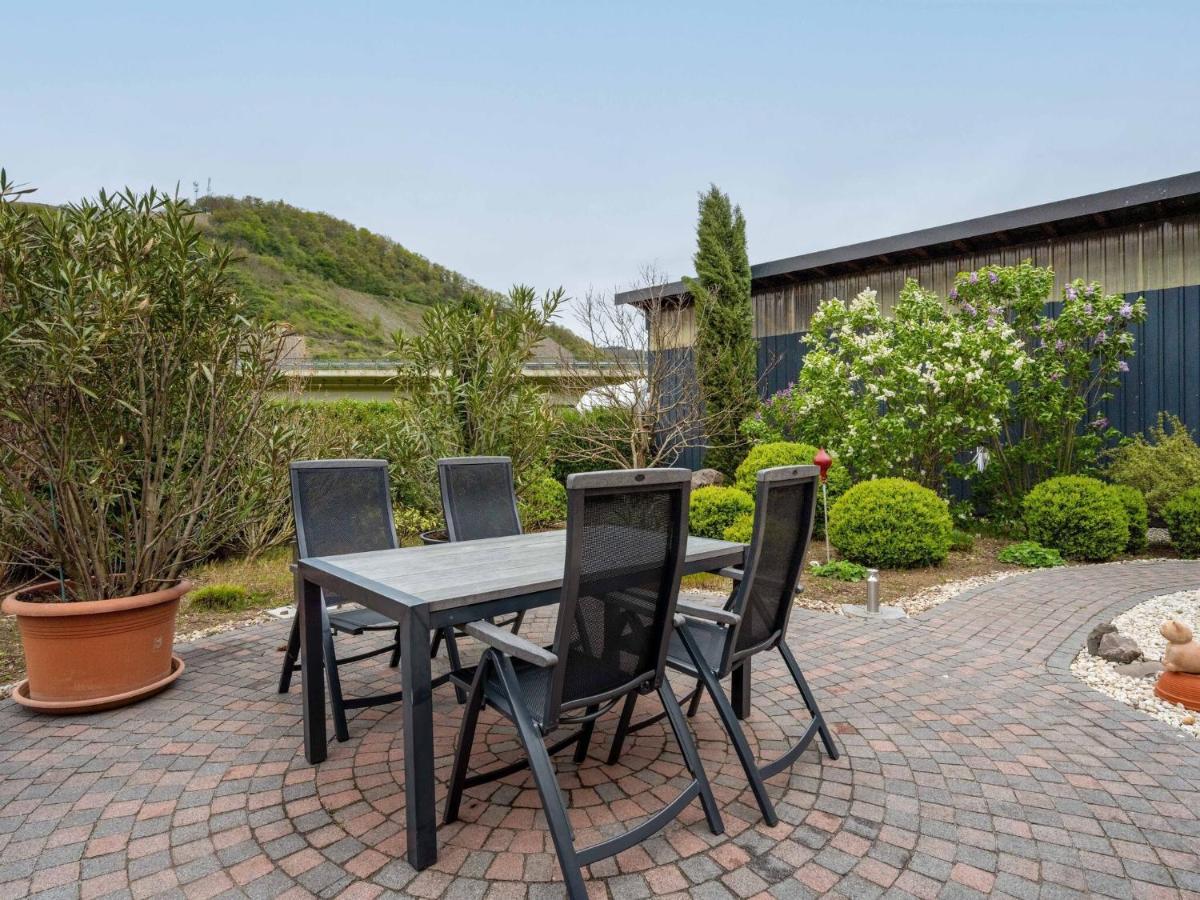 Restful Apartment In Neumagen Near River Moselle Esterno foto